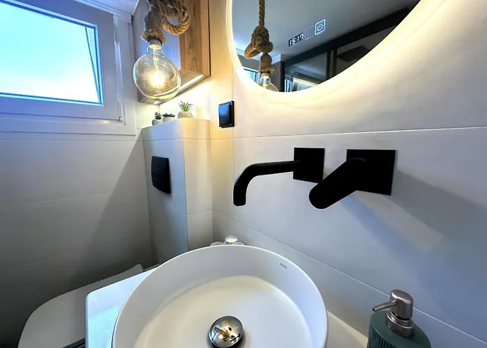 Castello Vista 卡瓦拉